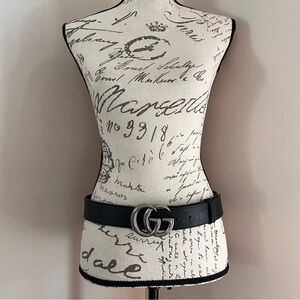 Gucci Black Belt with silver GG